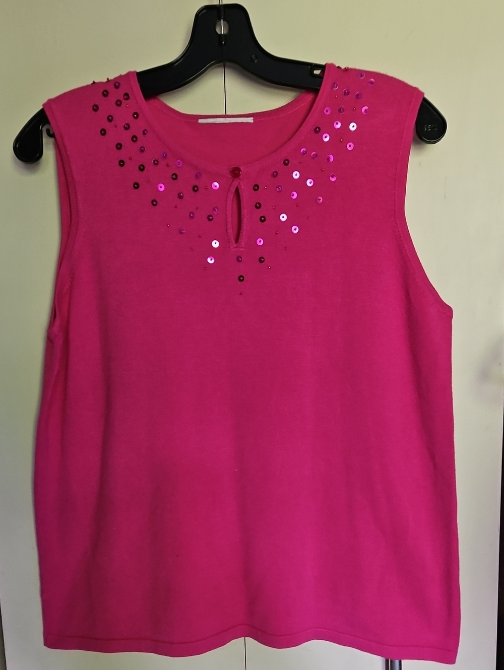 Sleeveless Sequin Accent Tank Top In Pink Sz M/L PTP 20+ L24